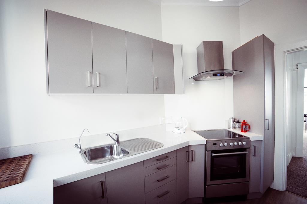The Hydro Esplanade Apartments Dunedin Room photo
