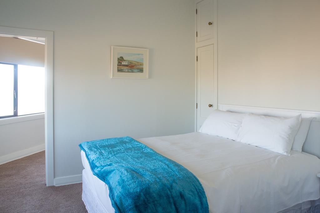 The Hydro Esplanade Apartments Dunedin Room photo