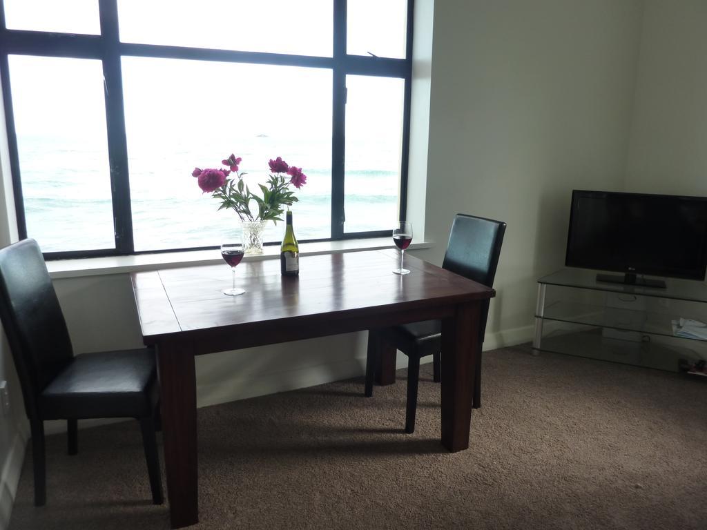 The Hydro Esplanade Apartments Dunedin Room photo