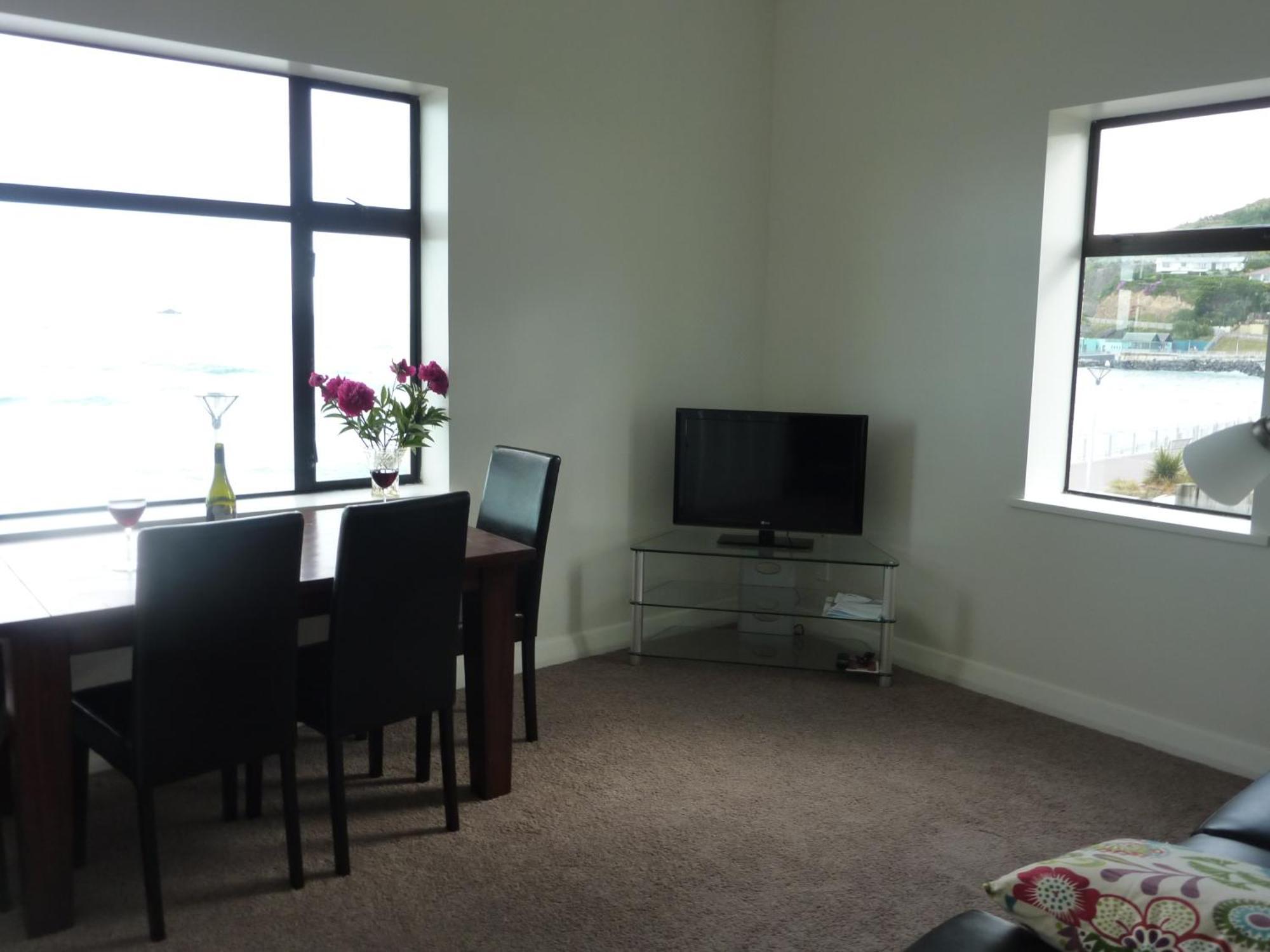 The Hydro Esplanade Apartments Dunedin Room photo