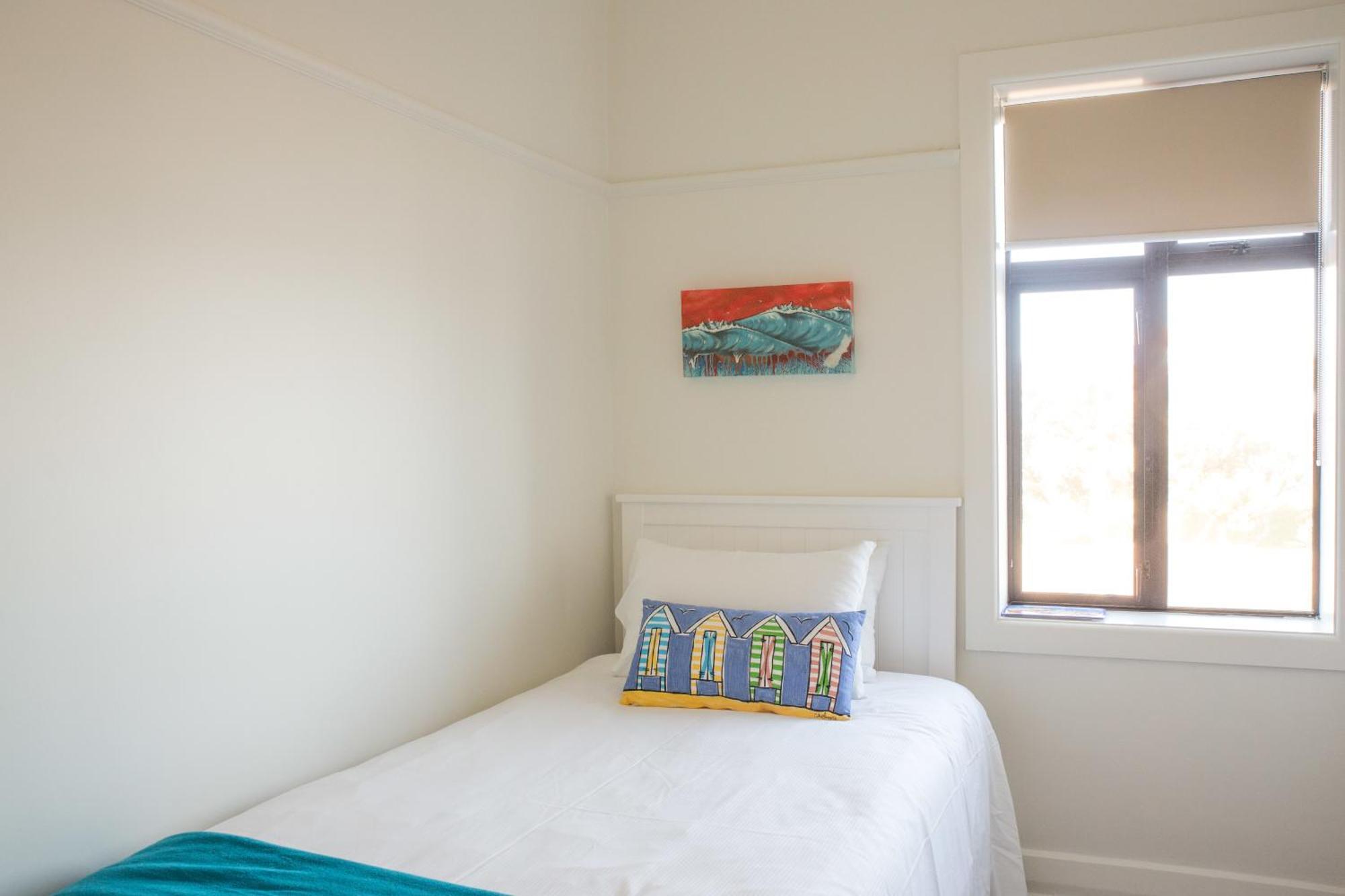 The Hydro Esplanade Apartments Dunedin Room photo